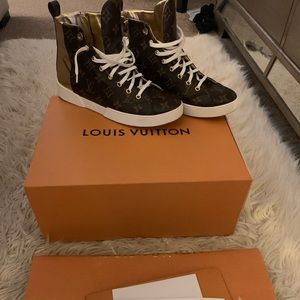 Stella sneaker boot   Luis Vuitton!!!!!!